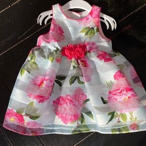 All dress like new,one with tags. Each dress $20 each, or bundle for $90